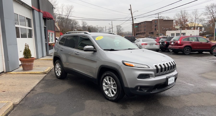 2015 Jeep Cherokee 4WD Latitude, available for sale in Waterbury, Connecticut | West End Automotive Center. Waterbury, Connecticut 2015 Jeep Cherokee 4WD Latitude, available for sale in Waterbury, Connecticut | West End Automotive Center. Waterbury, Connecticut