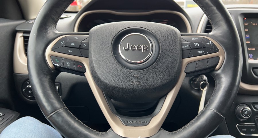 Used Jeep Cherokee 4WD Latitude 2015 | West End Automotive Center. Waterbury, Connecticut