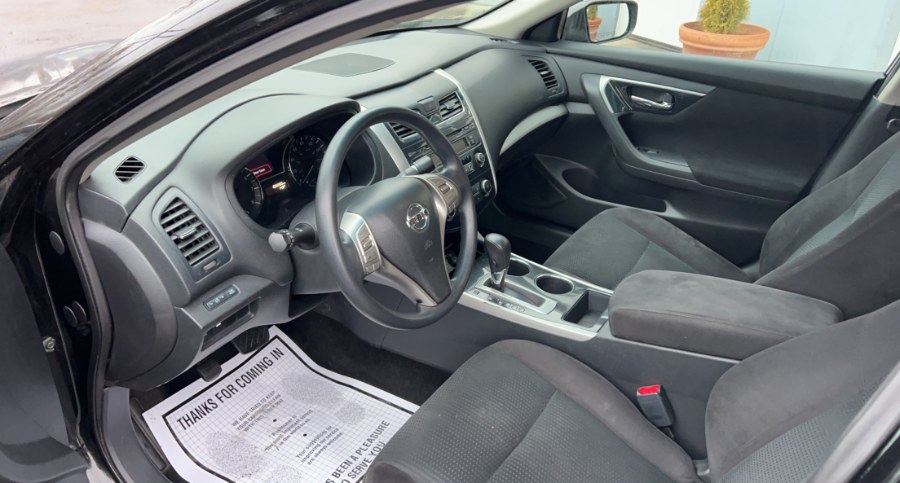 Used Nissan Altima 2.5 S 2014 | West End Automotive Center. Waterbury, Connecticut