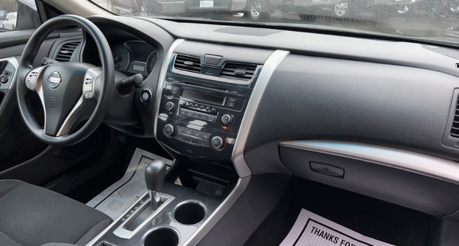 2014 Nissan Altima 2.5 S, available for sale in Waterbury, Connecticut | West End Automotive Center. Waterbury, Connecticut 2014 Nissan Altima 2.5 S, available for sale in Waterbury, Connecticut | West End Automotive Center. Waterbury, Connecticut