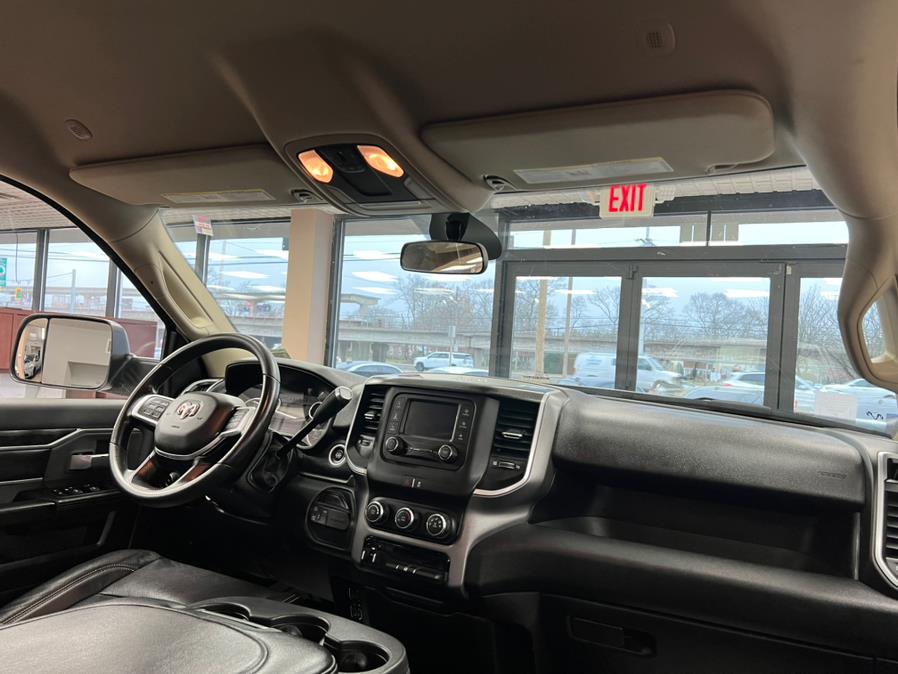 Used Ram 2500 Big Horn 4x4 Crew Cab 6''4" Box 2019 | Power Motors East. Massapequa Park, New York Used Ram 2500 Big Horn 4x4 Crew Cab 6''4" Box 2019 | Power Motors East. Massapequa Park, New York