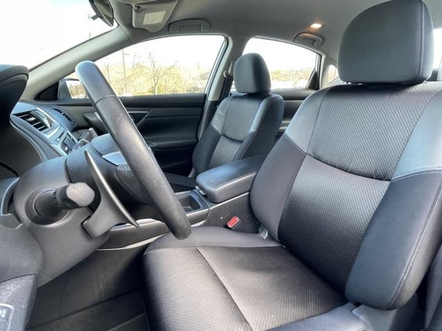 Used Nissan Altima 2.5 SR 2017 | Blasius Federal Road. Brookfield, Connecticut Used Nissan Altima 2.5 SR 2017 | Blasius Federal Road. Brookfield, Connecticut