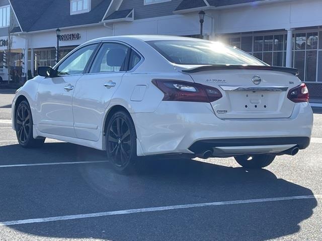 Used Nissan Altima 2.5 SR 2017 | Blasius Federal Road. Brookfield, Connecticut Used Nissan Altima 2.5 SR 2017 | Blasius Federal Road. Brookfield, Connecticut