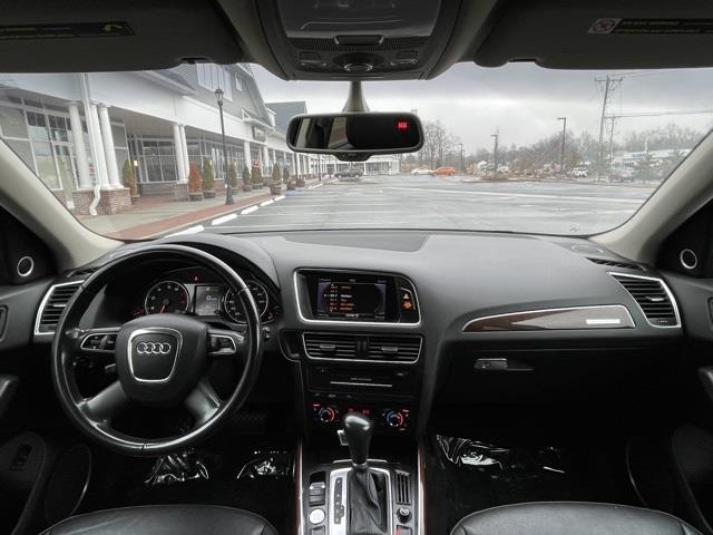 Used Audi Q5 3.2 Premium Plus 2012 | Blasius Federal Road. Brookfield, Connecticut Used Audi Q5 3.2 Premium Plus 2012 | Blasius Federal Road. Brookfield, Connecticut