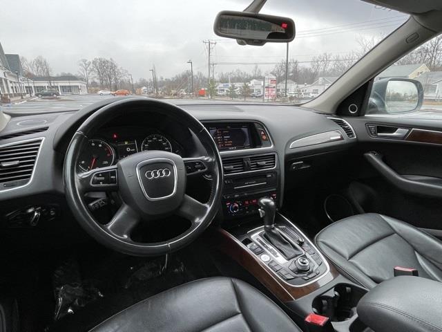 Used Audi Q5 3.2 Premium Plus 2012 | Blasius Federal Road. Brookfield, Connecticut Used Audi Q5 3.2 Premium Plus 2012 | Blasius Federal Road. Brookfield, Connecticut