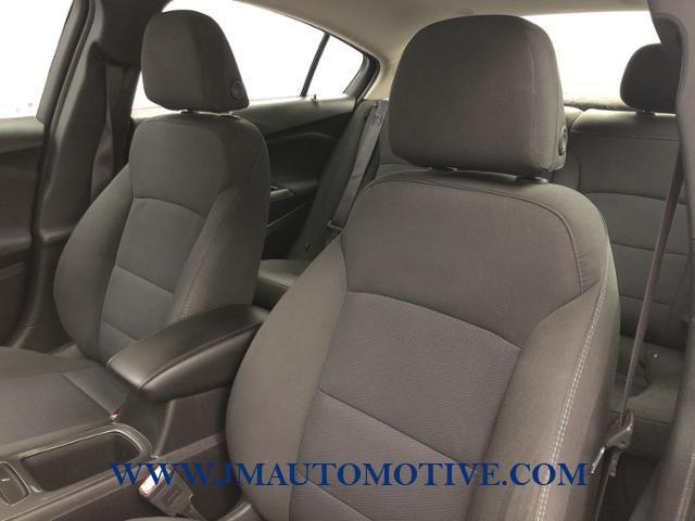 Used Chevrolet Cruze 4dr Sdn 1.4L LT w/1SD 2017 | J&M Automotive Sls&Svc LLC. Naugatuck, Connecticut Used Chevrolet Cruze 4dr Sdn 1.4L LT w/1SD 2017 | J&M Automotive Sls&Svc LLC. Naugatuck, Connecticut