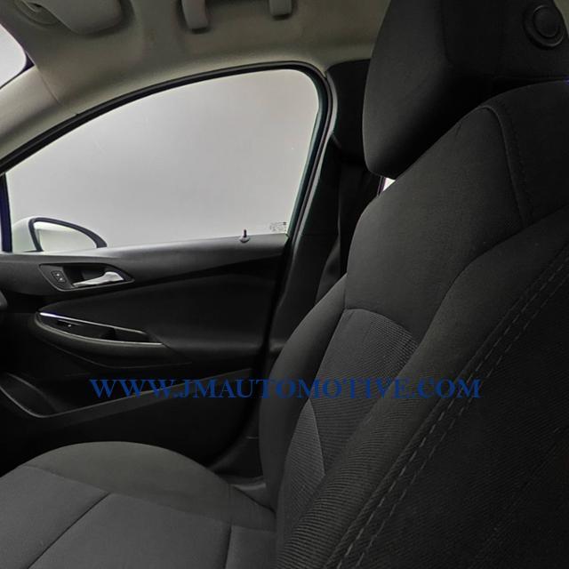 Used Chevrolet Cruze 4dr Sdn 1.4L LT w/1SD 2017 | J&M Automotive Sls&Svc LLC. Naugatuck, Connecticut Used Chevrolet Cruze 4dr Sdn 1.4L LT w/1SD 2017 | J&M Automotive Sls&Svc LLC. Naugatuck, Connecticut