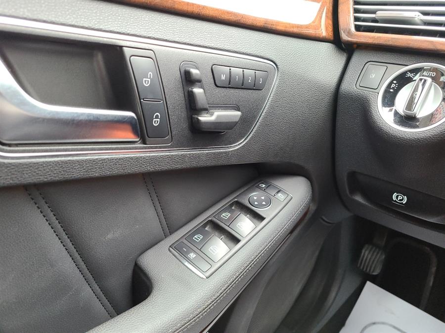 2013 Mercedes-Benz E-Class 4dr Sdn E 350 Sport 4MATIC *Ltd Avail*, available for sale in Waterbury, Connecticut | National Auto Brokers, Inc.. Waterbury, Connecticut 2013 Mercedes-Benz E-Class 4dr Sdn E 350 Sport 4MATIC *Ltd Avail*, available for sale in Waterbury, Connecticut | National Auto Brokers, Inc.. Waterbury, Connecticut