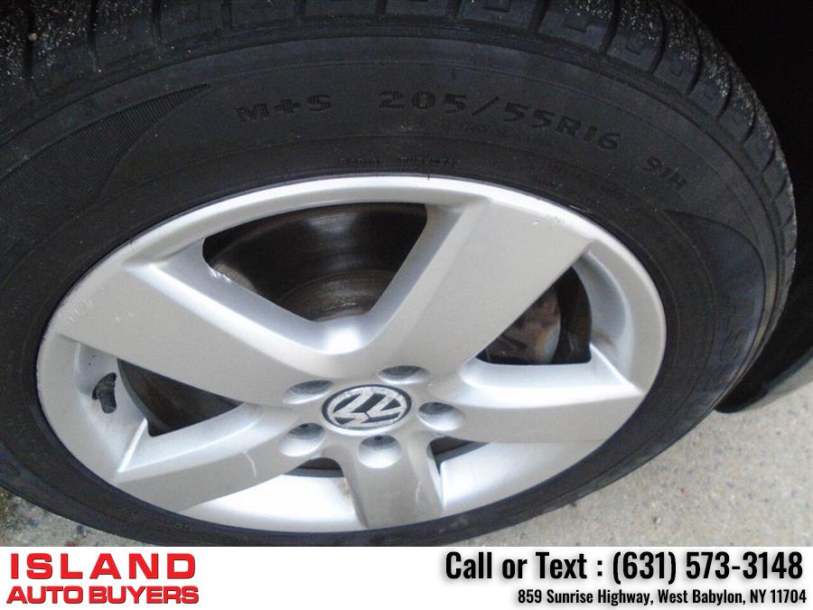 Used Volkswagen Jetta SE PZEV 4dr Sedan 5M 2009 | Island Auto Buyers. West Babylon, New York Used Volkswagen Jetta SE PZEV 4dr Sedan 5M 2009 | Island Auto Buyers. West Babylon, New York