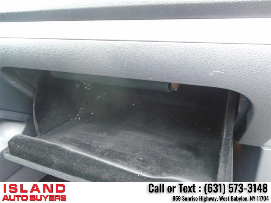 Used Volkswagen Jetta SE PZEV 4dr Sedan 5M 2009 | Island Auto Buyers. West Babylon, New York Used Volkswagen Jetta SE PZEV 4dr Sedan 5M 2009 | Island Auto Buyers. West Babylon, New York