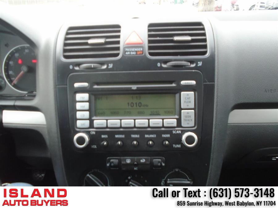 Used Volkswagen Jetta SE PZEV 4dr Sedan 5M 2009 | Island Auto Buyers. West Babylon, New York Used Volkswagen Jetta SE PZEV 4dr Sedan 5M 2009 | Island Auto Buyers. West Babylon, New York