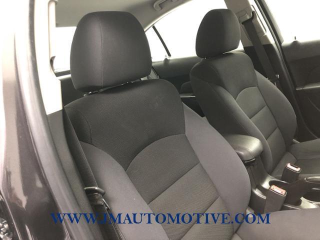 2014 Chevrolet Cruze 4dr Sdn Auto 1LT, available for sale in Naugatuck, Connecticut | J&M Automotive Sls&Svc LLC. Naugatuck, Connecticut 2014 Chevrolet Cruze 4dr Sdn Auto 1LT, available for sale in Naugatuck, Connecticut | J&M Automotive Sls&Svc LLC. Naugatuck, Connecticut
