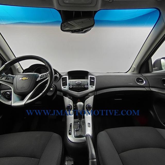 2014 Chevrolet Cruze 4dr Sdn Auto 1LT, available for sale in Naugatuck, Connecticut | J&M Automotive Sls&Svc LLC. Naugatuck, Connecticut 2014 Chevrolet Cruze 4dr Sdn Auto 1LT, available for sale in Naugatuck, Connecticut | J&M Automotive Sls&Svc LLC. Naugatuck, Connecticut