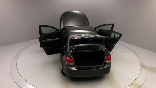 2014 Chevrolet Cruze 4dr Sdn Auto 1LT, available for sale in Naugatuck, Connecticut | J&M Automotive Sls&Svc LLC. Naugatuck, Connecticut 2014 Chevrolet Cruze 4dr Sdn Auto 1LT, available for sale in Naugatuck, Connecticut | J&M Automotive Sls&Svc LLC. Naugatuck, Connecticut