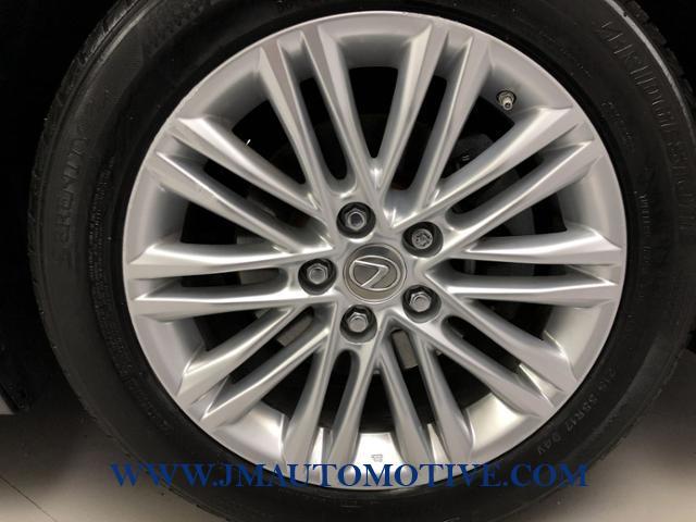 2013 Lexus Es 350 4dr Sdn, available for sale in Naugatuck, Connecticut | J&M Automotive Sls&Svc LLC. Naugatuck, Connecticut 2013 Lexus Es 350 4dr Sdn, available for sale in Naugatuck, Connecticut | J&M Automotive Sls&Svc LLC. Naugatuck, Connecticut