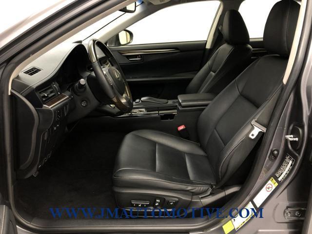 2013 Lexus Es 350 4dr Sdn, available for sale in Naugatuck, Connecticut | J&M Automotive Sls&Svc LLC. Naugatuck, Connecticut 2013 Lexus Es 350 4dr Sdn, available for sale in Naugatuck, Connecticut | J&M Automotive Sls&Svc LLC. Naugatuck, Connecticut