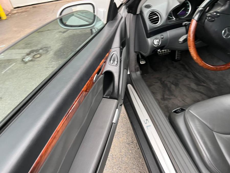 Used Mercedes-Benz SL-Class 2dr Roadster 5.0L 2003 | J & A Auto Center. Raynham, Massachusetts Used Mercedes-Benz SL-Class 2dr Roadster 5.0L 2003 | J & A Auto Center. Raynham, Massachusetts