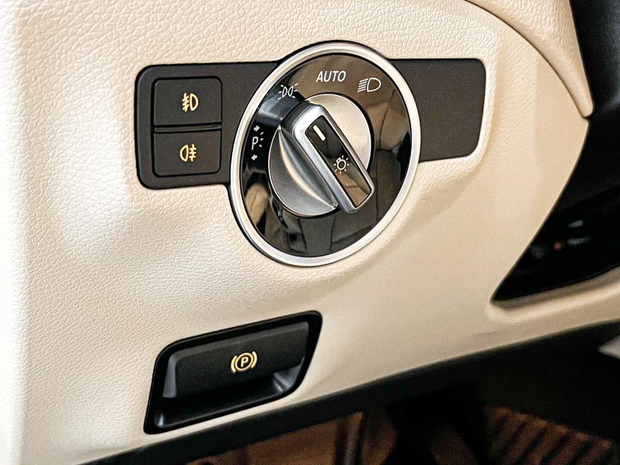 Used Mercedes-Benz GLA GLA 250 4MATIC SUV 2019 | Luxury Motor Club. Franklin Square, New York Used Mercedes-Benz GLA GLA 250 4MATIC SUV 2019 | Luxury Motor Club. Franklin Square, New York