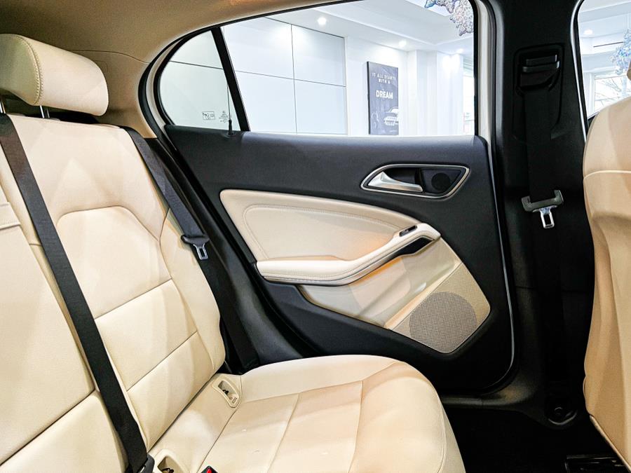 Used Mercedes-Benz GLA GLA 250 4MATIC SUV 2019 | Luxury Motor Club. Franklin Square, New York Used Mercedes-Benz GLA GLA 250 4MATIC SUV 2019 | Luxury Motor Club. Franklin Square, New York