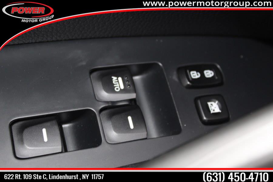 Used Hyundai Veloster 3dr Cpe Auto Turbo 2015 | Power Motor Group. Lindenhurst, New York Used Hyundai Veloster 3dr Cpe Auto Turbo 2015 | Power Motor Group. Lindenhurst, New York