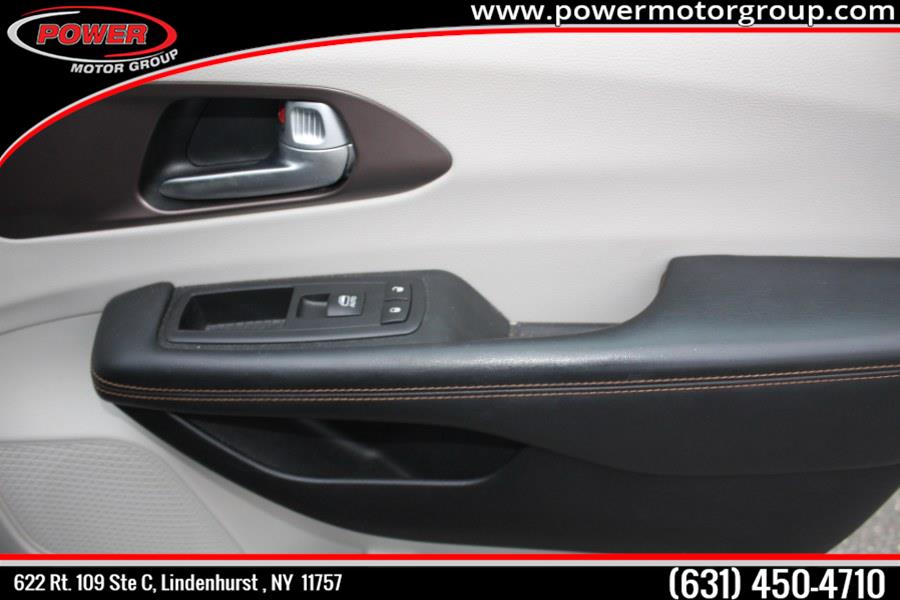 Used Chrysler Pacifica Touring FWD 2017 | Power Motor Group. Lindenhurst, New York Used Chrysler Pacifica Touring FWD 2017 | Power Motor Group. Lindenhurst, New York