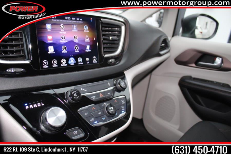 Used Chrysler Pacifica Touring FWD 2017 | Power Motor Group. Lindenhurst, New York Used Chrysler Pacifica Touring FWD 2017 | Power Motor Group. Lindenhurst, New York