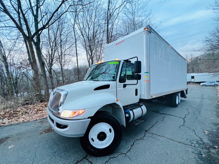 2017 International 4300 26 FEET DRY BOX + CUMMINS ENG +LIFT GATE + NO CDL, available for sale in South Amboy, New Jersey | NJ Truck Spot. South Amboy, New Jersey 2017 International 4300 26 FEET DRY BOX + CUMMINS ENG +LIFT GATE + NO CDL, available for sale in South Amboy, New Jersey | NJ Truck Spot. South Amboy, New Jersey