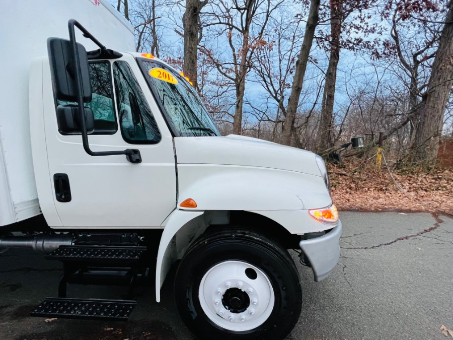2017 International 4300 26 FEET DRY BOX + CUMMINS ENG +LIFT GATE + NO CDL, available for sale in South Amboy, New Jersey | NJ Truck Spot. South Amboy, New Jersey 2017 International 4300 26 FEET DRY BOX + CUMMINS ENG +LIFT GATE + NO CDL, available for sale in South Amboy, New Jersey | NJ Truck Spot. South Amboy, New Jersey