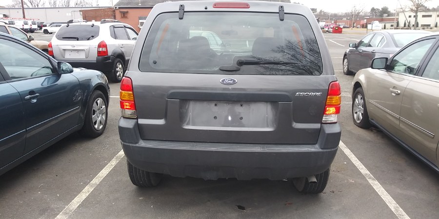 Used Ford Escape 4dr 103" WB XLS 2004 | Payless Auto Sale. South Hadley, Massachusetts