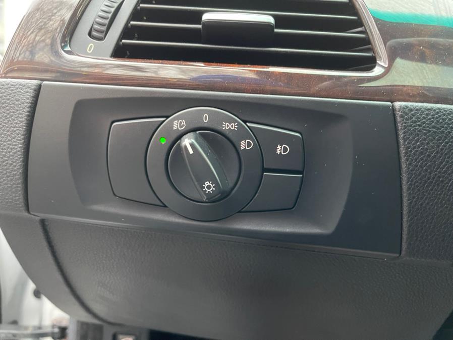 Used BMW 3 Series 4dr Sdn 328xi AWD 2007 | Auto Match LLC. Waterbury, Connecticut Used BMW 3 Series 4dr Sdn 328xi AWD 2007 | Auto Match LLC. Waterbury, Connecticut