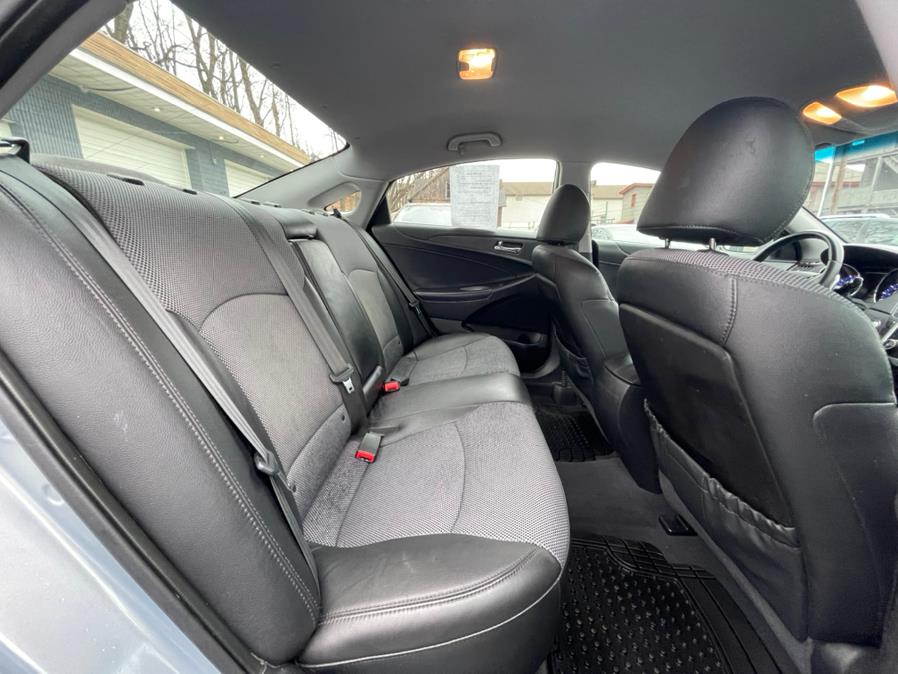Used Hyundai Sonata 4dr Sdn 2.4L Auto Ltd PZEV *Ltd Avail* 2011 | Auto Match LLC. Waterbury, Connecticut Used Hyundai Sonata 4dr Sdn 2.4L Auto Ltd PZEV *Ltd Avail* 2011 | Auto Match LLC. Waterbury, Connecticut