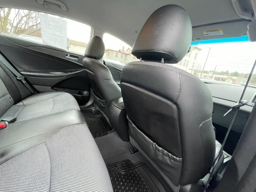 Used Hyundai Sonata 4dr Sdn 2.4L Auto Ltd PZEV *Ltd Avail* 2011 | Auto Match LLC. Waterbury, Connecticut Used Hyundai Sonata 4dr Sdn 2.4L Auto Ltd PZEV *Ltd Avail* 2011 | Auto Match LLC. Waterbury, Connecticut