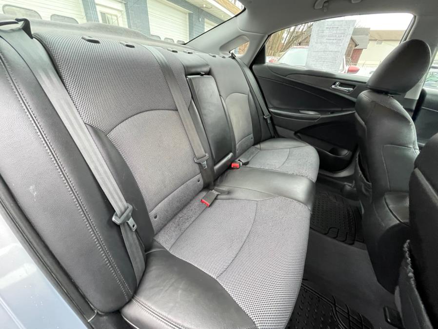 Used Hyundai Sonata 4dr Sdn 2.4L Auto Ltd PZEV *Ltd Avail* 2011 | Auto Match LLC. Waterbury, Connecticut Used Hyundai Sonata 4dr Sdn 2.4L Auto Ltd PZEV *Ltd Avail* 2011 | Auto Match LLC. Waterbury, Connecticut