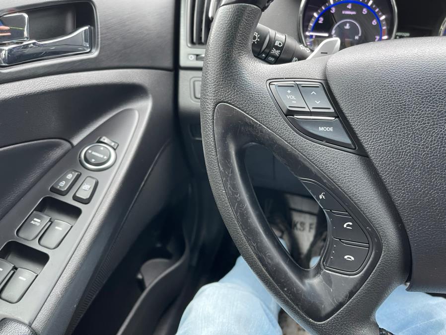 Used Hyundai Sonata 4dr Sdn 2.4L Auto Ltd PZEV *Ltd Avail* 2011 | Auto Match LLC. Waterbury, Connecticut Used Hyundai Sonata 4dr Sdn 2.4L Auto Ltd PZEV *Ltd Avail* 2011 | Auto Match LLC. Waterbury, Connecticut