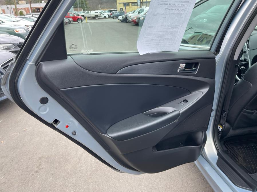 Used Hyundai Sonata 4dr Sdn 2.4L Auto Ltd PZEV *Ltd Avail* 2011 | Auto Match LLC. Waterbury, Connecticut Used Hyundai Sonata 4dr Sdn 2.4L Auto Ltd PZEV *Ltd Avail* 2011 | Auto Match LLC. Waterbury, Connecticut