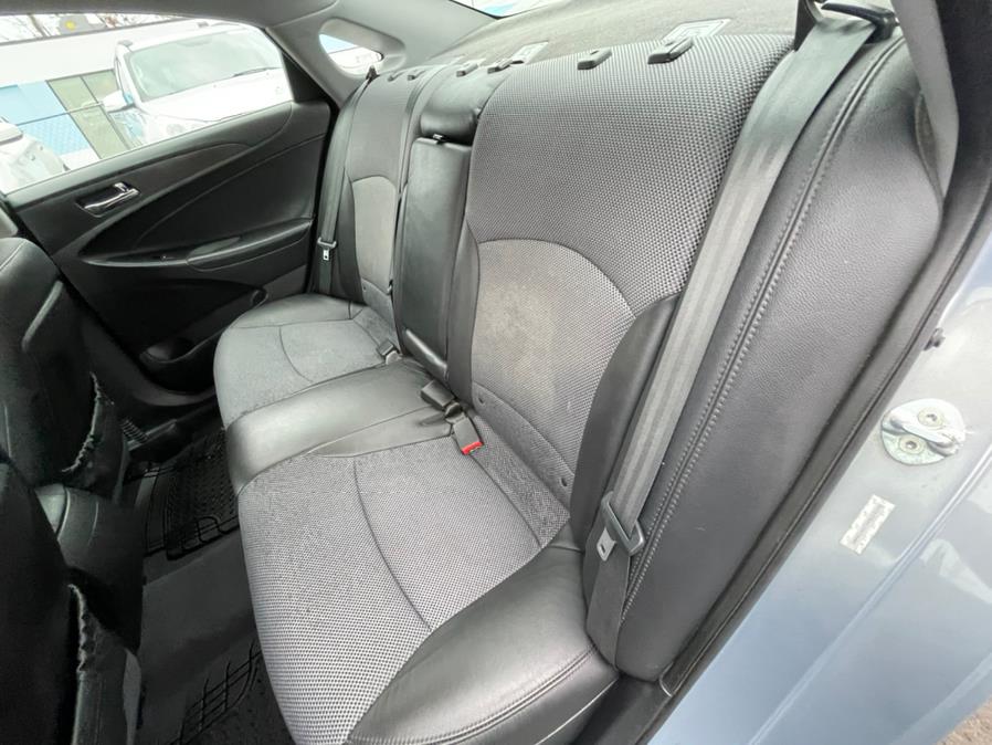 Used Hyundai Sonata 4dr Sdn 2.4L Auto Ltd PZEV *Ltd Avail* 2011 | Auto Match LLC. Waterbury, Connecticut Used Hyundai Sonata 4dr Sdn 2.4L Auto Ltd PZEV *Ltd Avail* 2011 | Auto Match LLC. Waterbury, Connecticut