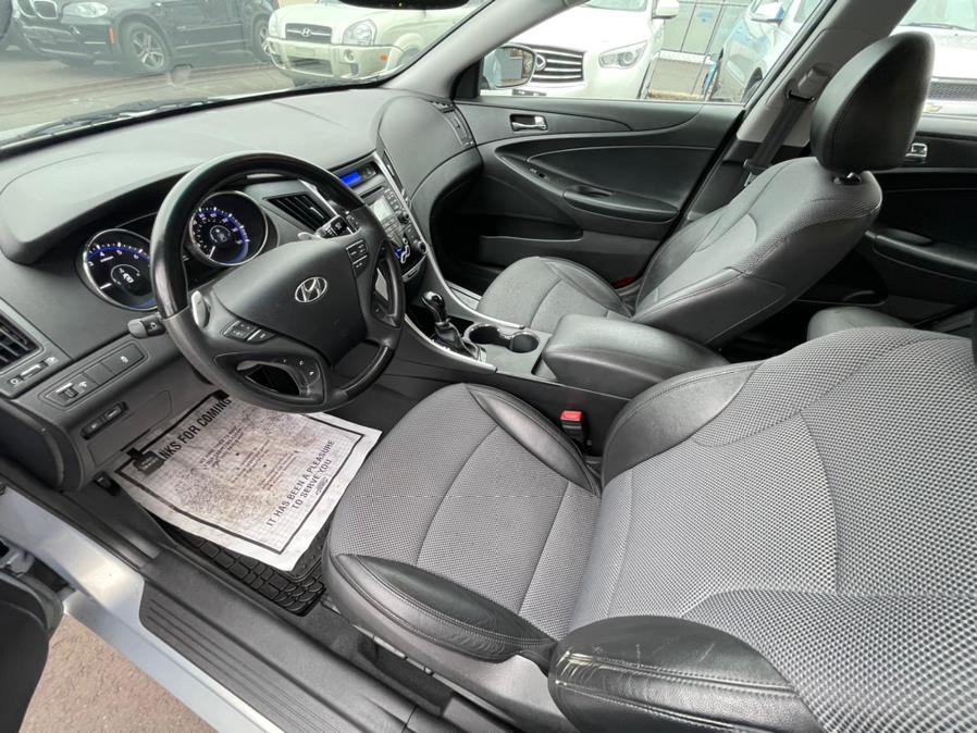 Used Hyundai Sonata 4dr Sdn 2.4L Auto Ltd PZEV *Ltd Avail* 2011 | Auto Match LLC. Waterbury, Connecticut Used Hyundai Sonata 4dr Sdn 2.4L Auto Ltd PZEV *Ltd Avail* 2011 | Auto Match LLC. Waterbury, Connecticut