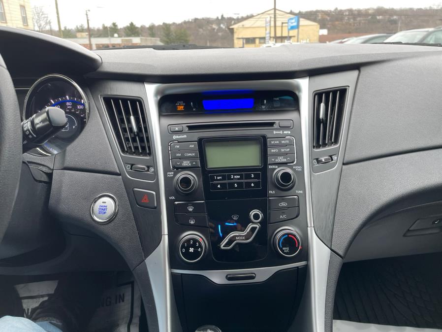 Used Hyundai Sonata 4dr Sdn 2.4L Auto Ltd PZEV *Ltd Avail* 2011 | Auto Match LLC. Waterbury, Connecticut Used Hyundai Sonata 4dr Sdn 2.4L Auto Ltd PZEV *Ltd Avail* 2011 | Auto Match LLC. Waterbury, Connecticut