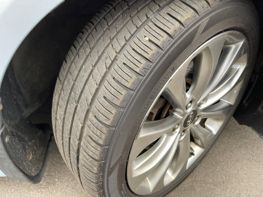 Used Hyundai Sonata 4dr Sdn 2.4L Auto Ltd PZEV *Ltd Avail* 2011 | Auto Match LLC. Waterbury, Connecticut Used Hyundai Sonata 4dr Sdn 2.4L Auto Ltd PZEV *Ltd Avail* 2011 | Auto Match LLC. Waterbury, Connecticut
