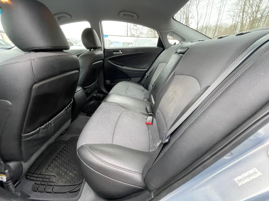 Used Hyundai Sonata 4dr Sdn 2.4L Auto Ltd PZEV *Ltd Avail* 2011 | Auto Match LLC. Waterbury, Connecticut Used Hyundai Sonata 4dr Sdn 2.4L Auto Ltd PZEV *Ltd Avail* 2011 | Auto Match LLC. Waterbury, Connecticut