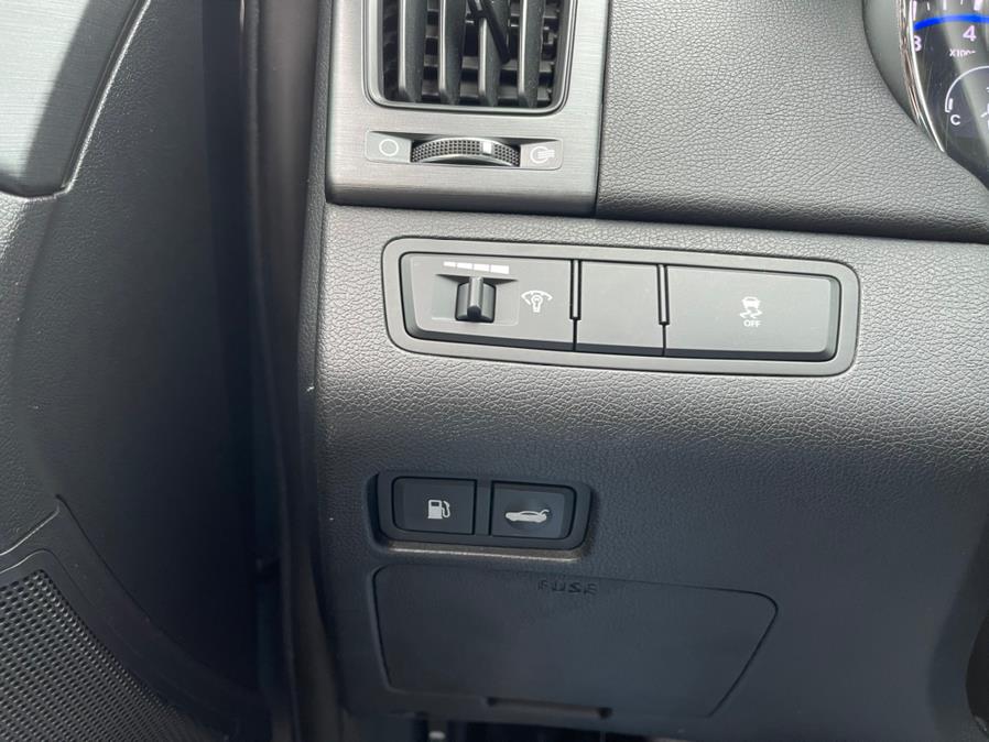 Used Hyundai Sonata 4dr Sdn 2.4L Auto Ltd PZEV *Ltd Avail* 2011 | Auto Match LLC. Waterbury, Connecticut Used Hyundai Sonata 4dr Sdn 2.4L Auto Ltd PZEV *Ltd Avail* 2011 | Auto Match LLC. Waterbury, Connecticut