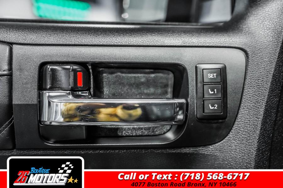 Used Toyota Tundra 4WD Platinum CrewMax 5.5'' Bed 5.7L (Natl) 2017 | 26 Motors Boutique. Bronx, New York Used Toyota Tundra 4WD Platinum CrewMax 5.5'' Bed 5.7L (Natl) 2017 | 26 Motors Boutique. Bronx, New York