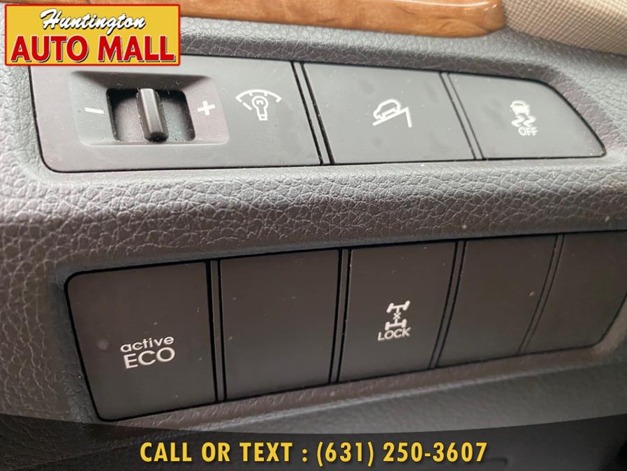 2015 Hyundai Santa Fe Sport AWD 4dr 2.4 SPORT, available for sale in Huntington Station, New York | Huntington Auto Mall. Huntington Station, New York 2015 Hyundai Santa Fe Sport AWD 4dr 2.4 SPORT, available for sale in Huntington Station, New York | Huntington Auto Mall. Huntington Station, New York