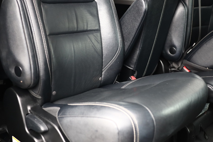 Used Toyota Sienna SE Premium FWD 8-Passenger (Natl) 2018 | Hillside Auto Mall Inc.. Jamaica, New York Used Toyota Sienna SE Premium FWD 8-Passenger (Natl) 2018 | Hillside Auto Mall Inc.. Jamaica, New York