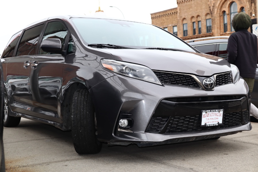 Used Toyota Sienna SE Premium FWD 8-Passenger (Natl) 2018 | Hillside Auto Mall Inc.. Jamaica, New York Used Toyota Sienna SE Premium FWD 8-Passenger (Natl) 2018 | Hillside Auto Mall Inc.. Jamaica, New York