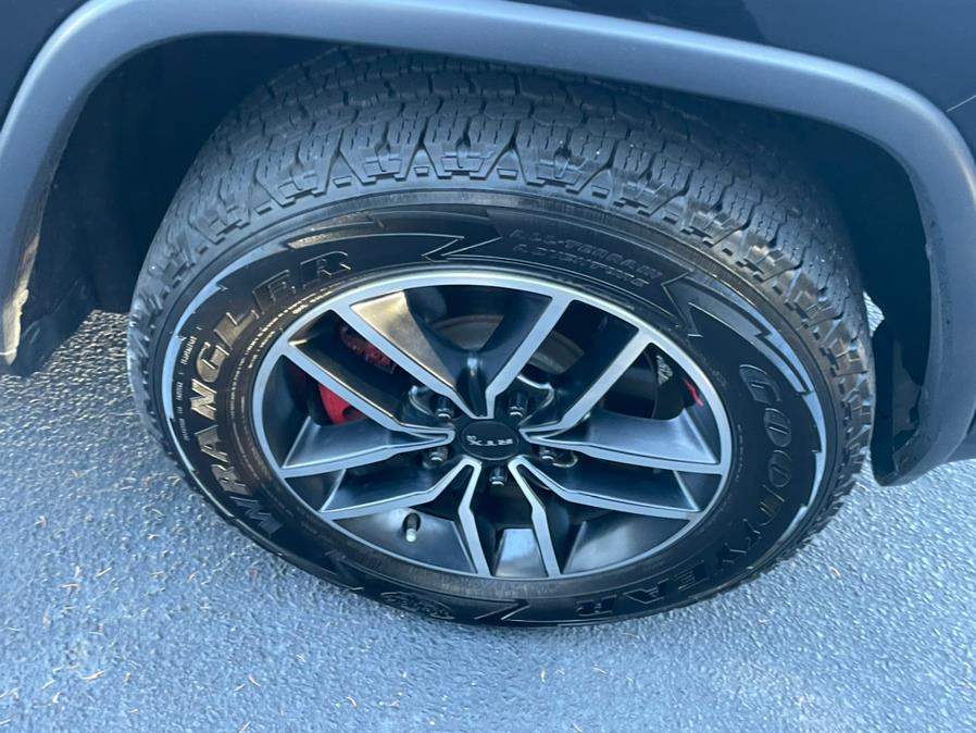 Used Jeep Grand Cherokee Trailhawk 4x4 2020 | Chip's Auto Sales Inc. Milford, Connecticut Used Jeep Grand Cherokee Trailhawk 4x4 2020 | Chip's Auto Sales Inc. Milford, Connecticut