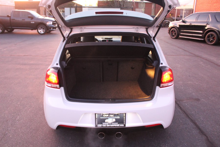Used Volkswagen Golf R 4dr HB w/Sunroof & Navi 2012 | Car Tec Enterprise Leasing & Sales LLC. Deer Park, New York Used Volkswagen Golf R 4dr HB w/Sunroof & Navi 2012 | Car Tec Enterprise Leasing & Sales LLC. Deer Park, New York