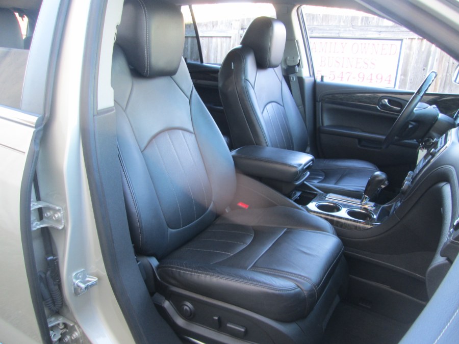 2014 Buick Enclave AWD 4dr Leather, available for sale in Levittown, Pennsylvania | Levittown Auto. Levittown, Pennsylvania 2014 Buick Enclave AWD 4dr Leather, available for sale in Levittown, Pennsylvania | Levittown Auto. Levittown, Pennsylvania