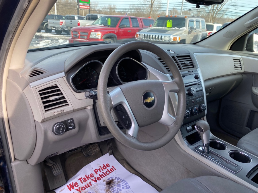 Used Chevrolet Traverse FWD 4dr LS 2009 | Marsh Auto Sales LLC. Ortonville, Michigan Used Chevrolet Traverse FWD 4dr LS 2009 | Marsh Auto Sales LLC. Ortonville, Michigan