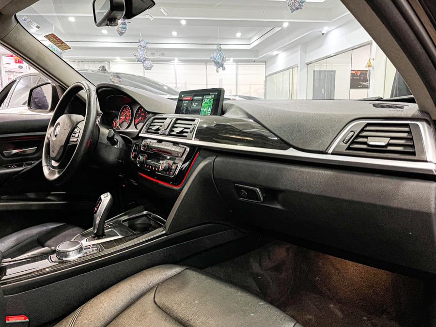 2018 BMW 3 Series 320i xDrive Sedan, available for sale in Franklin Square, New York | Luxury Motor Club. Franklin Square, New York 2018 BMW 3 Series 320i xDrive Sedan, available for sale in Franklin Square, New York | Luxury Motor Club. Franklin Square, New York